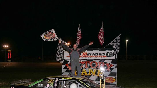 BEALE WINS GOLDEN SANDS OPENER (Tracks)