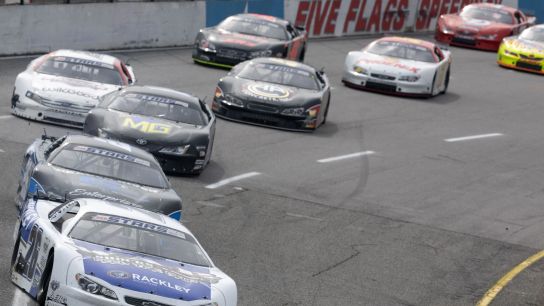 BIG FIELD FOR ASA 5 FLAGS (National)